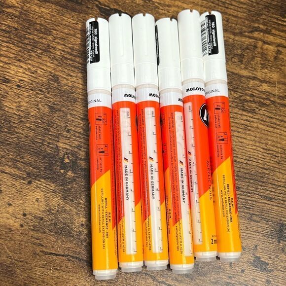 Molotow One4All Acrylic Pump Marker in Signal White. 2mm Fine Tip. 6-Pack. NIB! - Picture 11 of 11